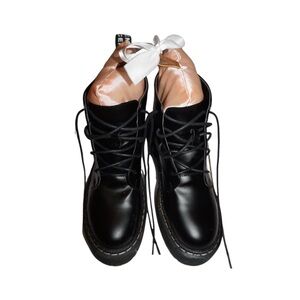 Madeline Cary Apricot Bootie Boot Shaper